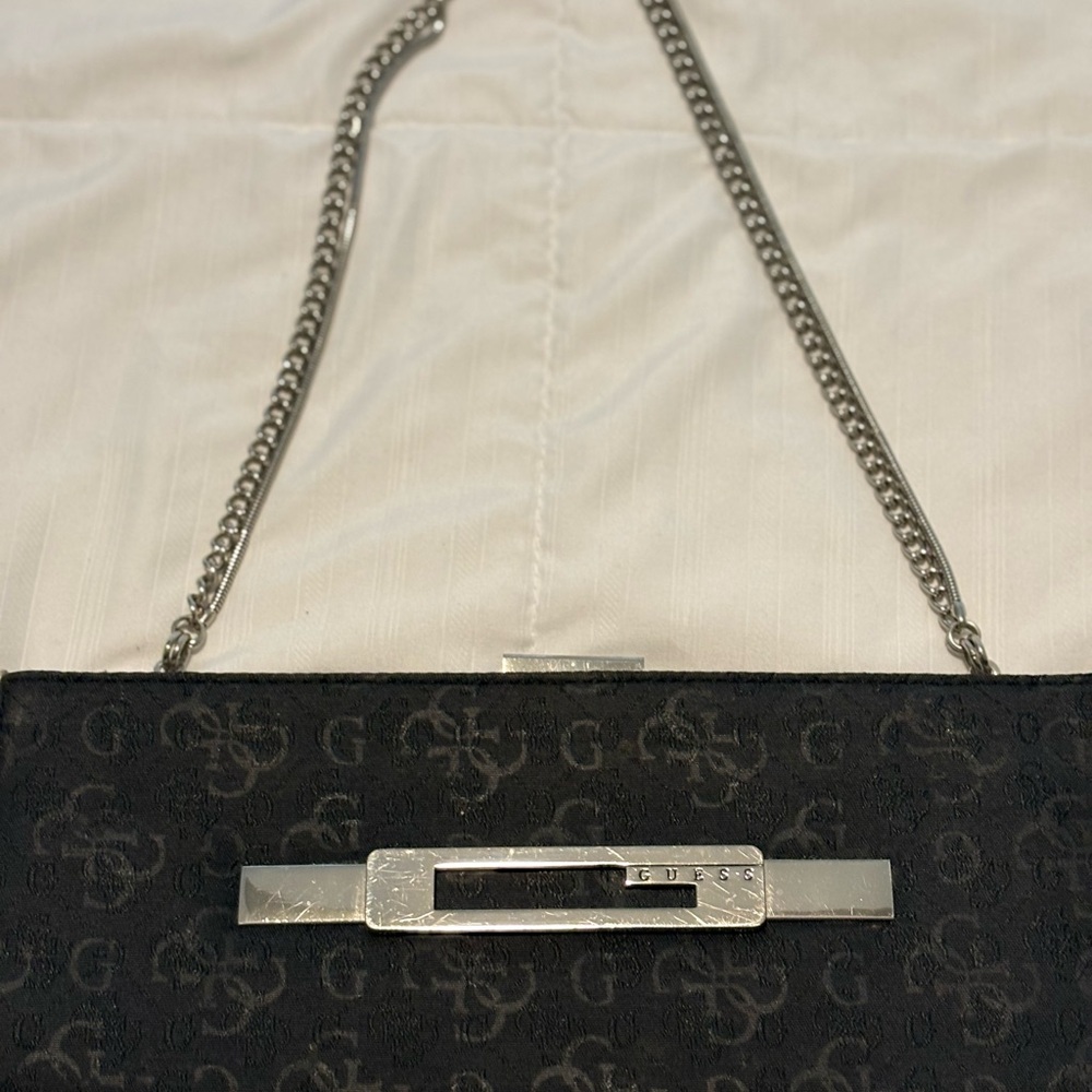 GUESS Black Chain Shoulder Bag